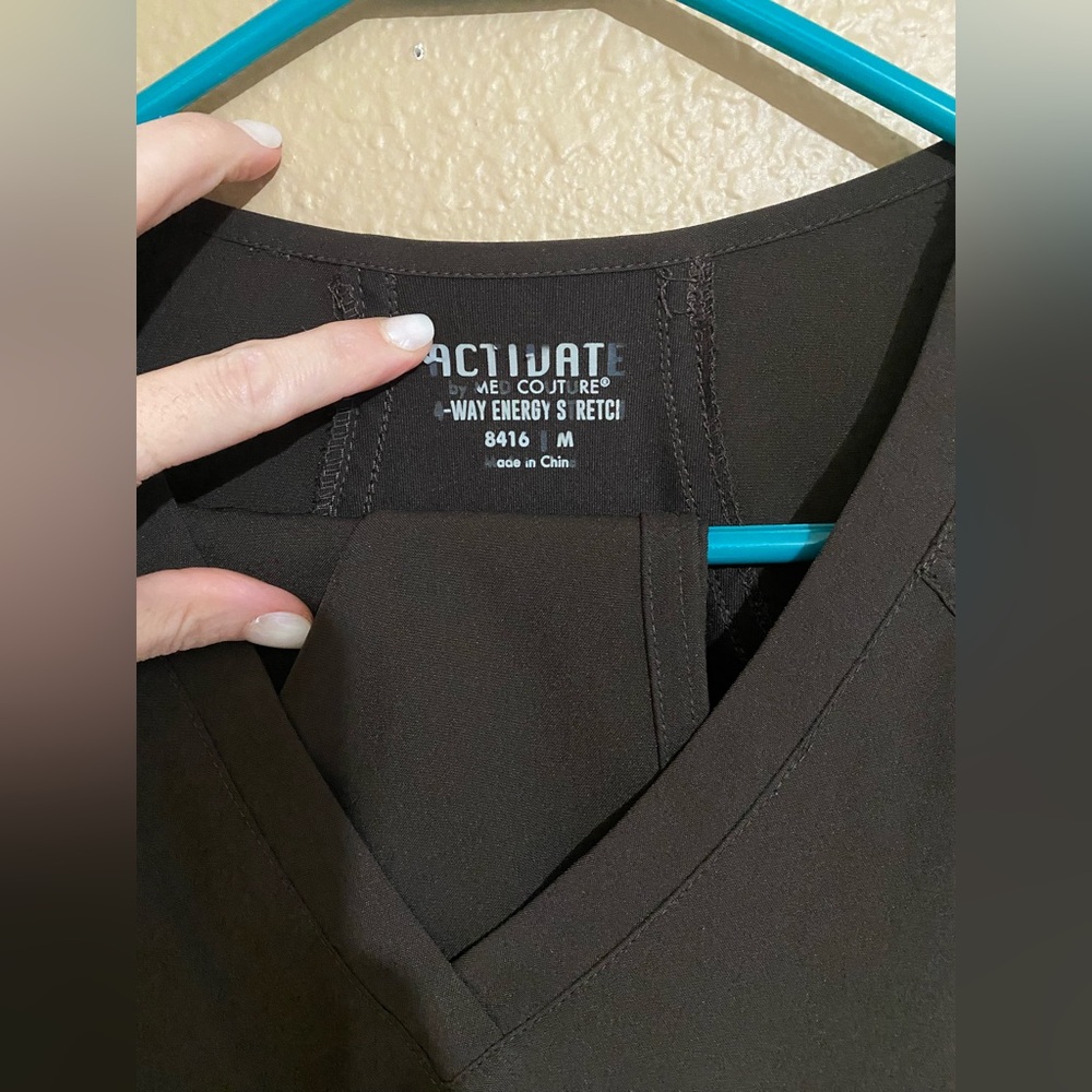 Med Couture Activate Brown Scrub Set - Picture 2 of 5